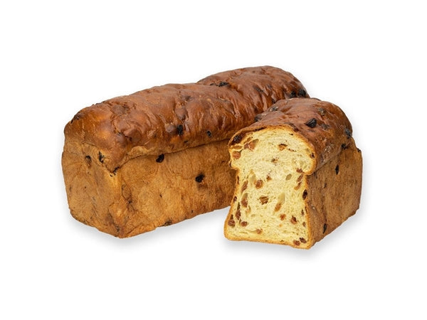 Rozijnenbrood half gesneden